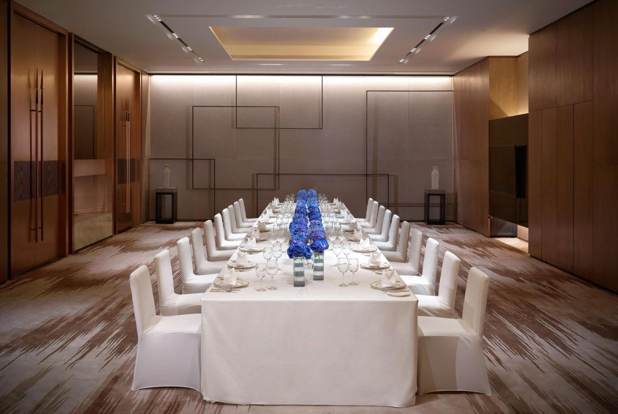 Hyatt Regency Tianjin East Hotel Exterior photo